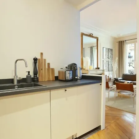 Louvre Apartamento *