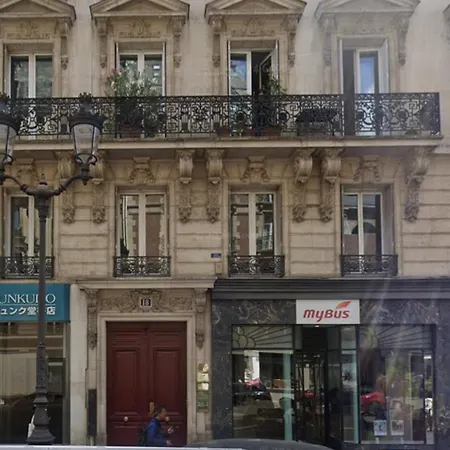 Louvre *